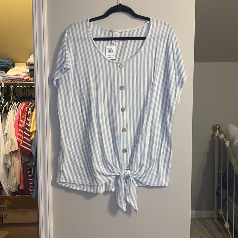 NWT 2XL Acemi blue and white striped top with tie bottom